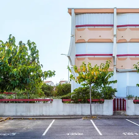 La Loggia Du Triton - Superbe T2 Avec Parking * Le Grau-du-Roi